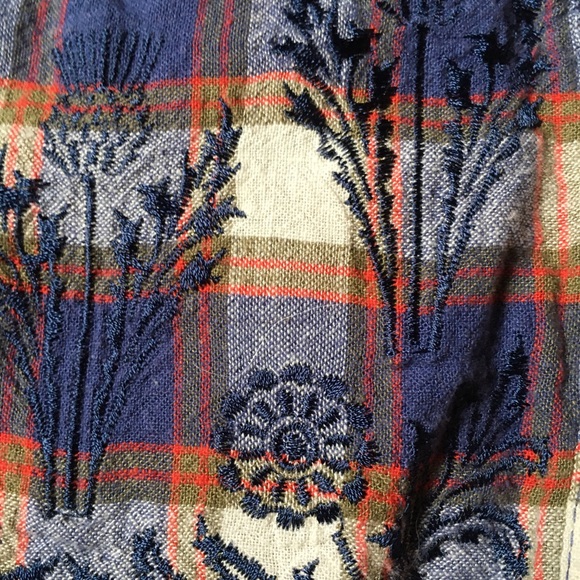 🐦 Multiples sz M Linen Blend Embroidered Plaid Button Down Shirt - Picture 4 of 7